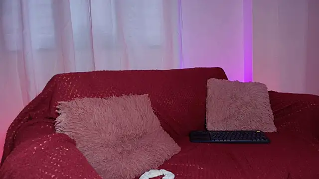 emy colee online show from 03-25-26, 11:00