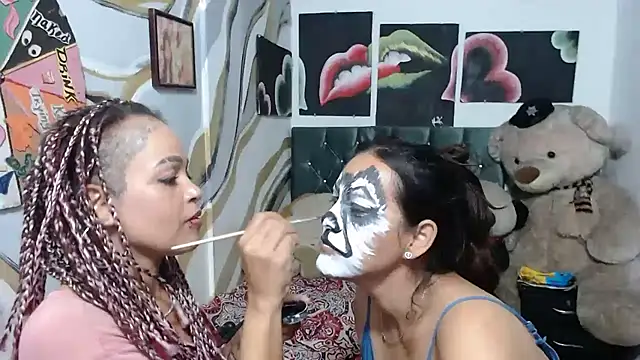 manzanahot9 online show from 04-01-26, 01:41