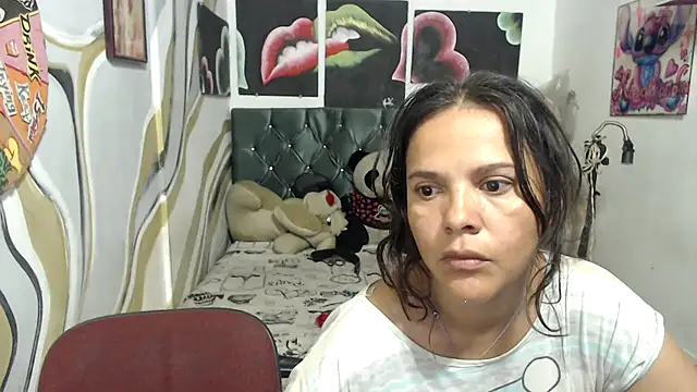 Snapshot of manzanahot9 chatting on 06-26-26, 12:09 manzanahot9 online show from 06-26-26, 12:09