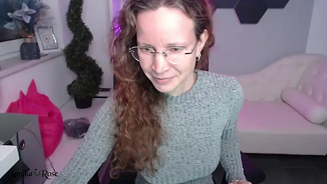 AnnikaRose online show from 02-15-25, 10:44