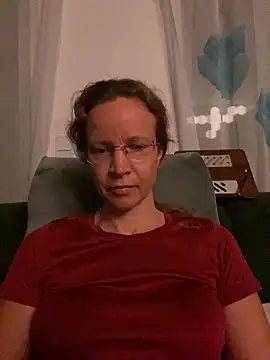 AnnikaRose online show from 10-13-25, 05:51