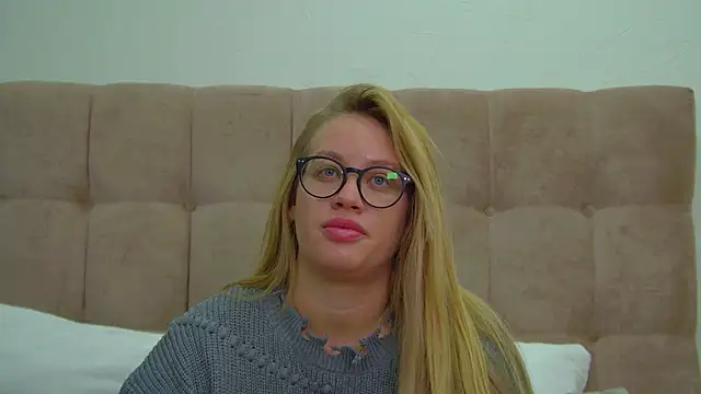 MariaNeumann online show from 01-15-25, 06:12