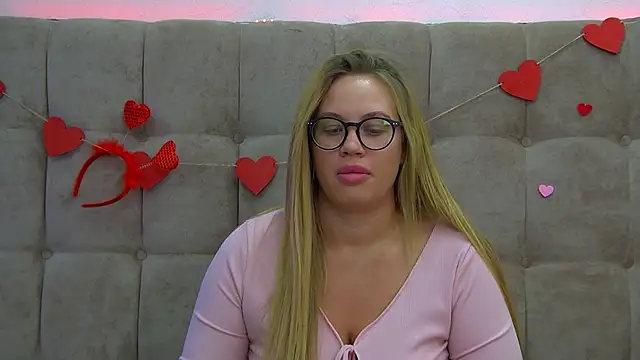 MariaNeumann online show from 02-16-25, 01:03