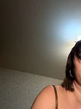 Snapshot of romba7 chatting on 10-24-25, 01:18 romba7 online show from 10-24-25, 01:18