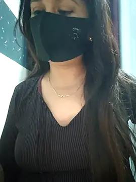 Aishwaryaa 69 online show from 03-04-25, 03:04