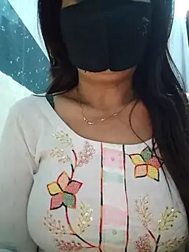 Aishwaryaa 69 online show from 03-14-25, 02:10