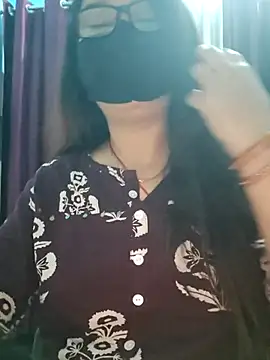 Aishwaryaa 69 online show from 11-25-25, 02:55