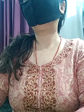 Aishwaryaa 69 online show from 05-13-26, 03:04