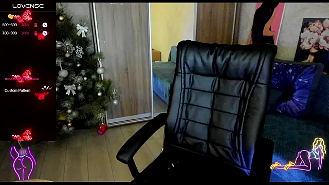 Snapshot of _NigoNika chatting on 12-21-24, 02:58 NigoNika online show from 12-21-24, 02:58