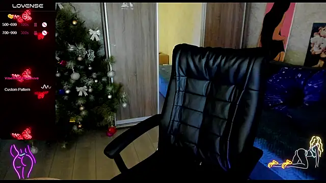 Snapshot of _NigoNika chatting on 12-23-24, 01:35 NigoNika online show from 12-23-24, 01:35