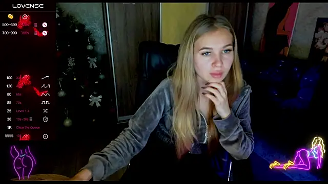 Snapshot of _NigoNika chatting on 12-28-24, 02:53 NigoNika online show from 12-28-24, 02:53