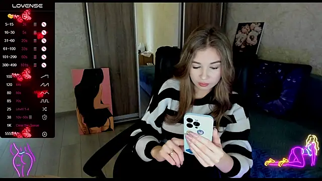 Snapshot of _NigoNika chatting on 01-23-25, 12:30 NigoNika online show from 01-23-25, 12:30