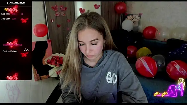 Snapshot of _NigoNika chatting on 02-17-25, 12:48 NigoNika online show from 02-17-25, 12:48