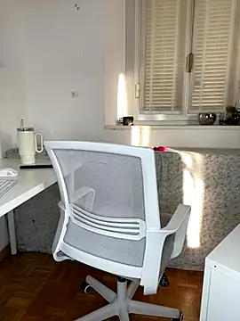 giuli zerozero online show from 10-02-25, 03:19