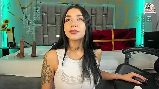 Snapshot of Leiaa_ chatting on 12-27-24, 05:31 Leiaa online show from 12-27-24, 05:31