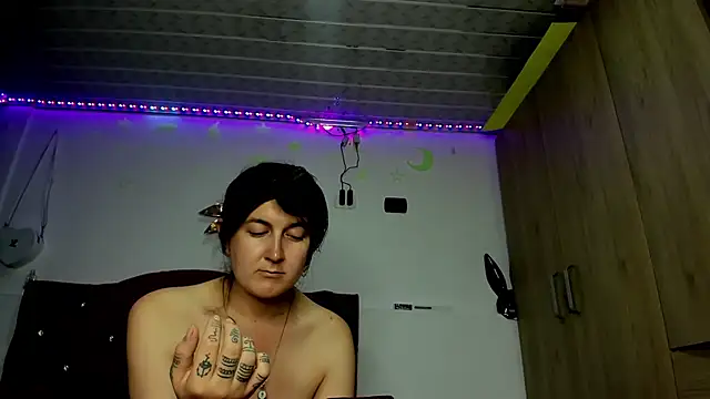 Snapshot of Sweet-Suck69 chatting on 01-06-25, 11:20 Sweet-Suck69 online show from 01-06-25, 11:20