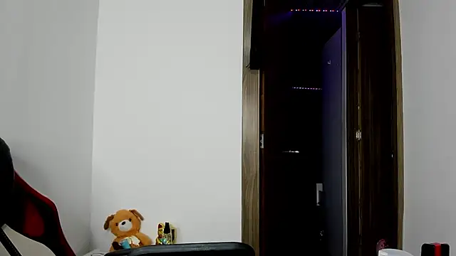 Snapshot of Sweet-Suck69 chatting on 02-26-25, 08:15 Sweet-Suck69 online show from 02-26-25, 08:15