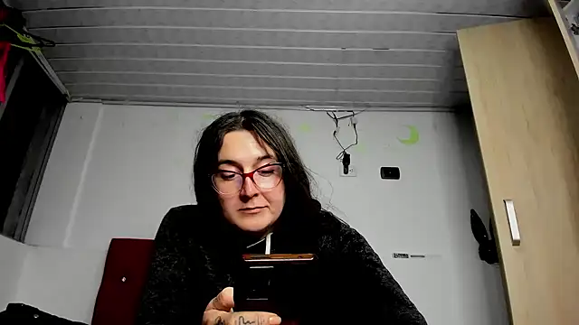 Snapshot of Sweet-Suck69 chatting on 03-13-25, 01:43 Sweet-Suck69 online show from 03-13-25, 01:43