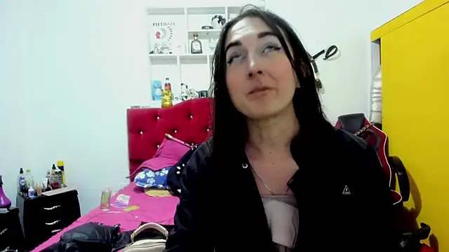 Sweet-Suck69 online show from 05-08-26, 02:17