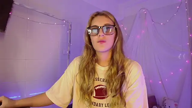 Giia paiige18 online show from 11-05-25, 10:32