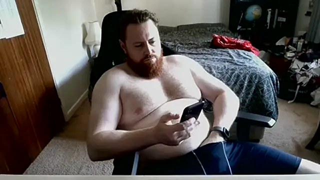 Snapshot of Hairy_Guy30 chatting on 06-23-26, 05:33 Hairy Guy30 online show from 06-23-26, 05:33