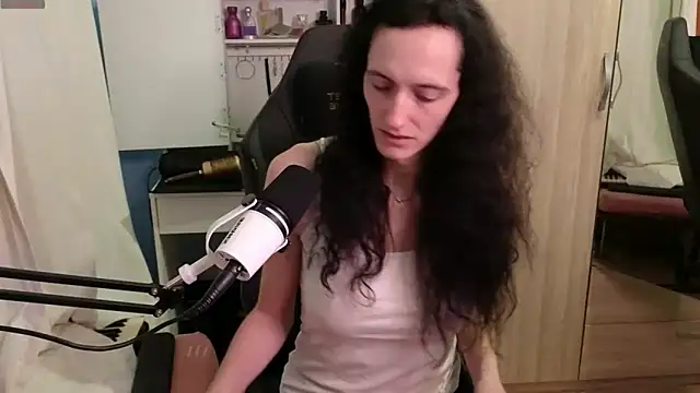 Snapshot of MemiKouki chatting on 03-30-26, 07:04 MemiKouki online show from 03-30-26, 07:04