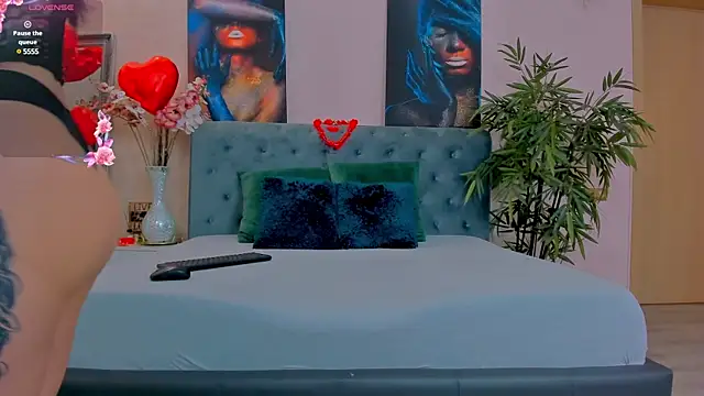 MichelleReys online show from 02-18-25, 02:59