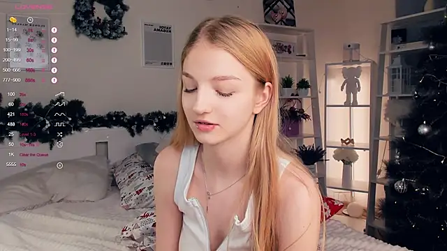 Snapshot of YuNabif chatting on 12-28-24, 11:09 YuNabif online show from 12-28-24, 11:09