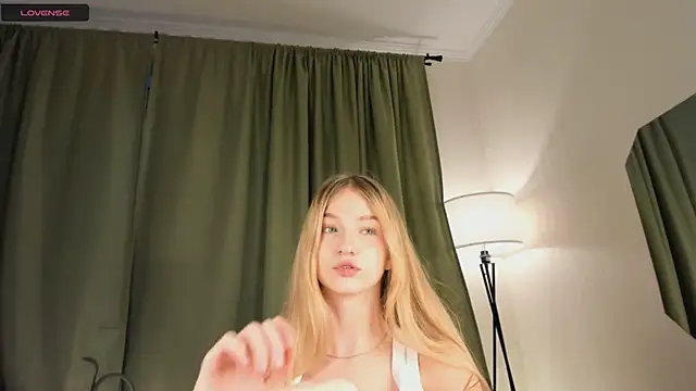 YuNabif online show from 09-21-25, 03:19