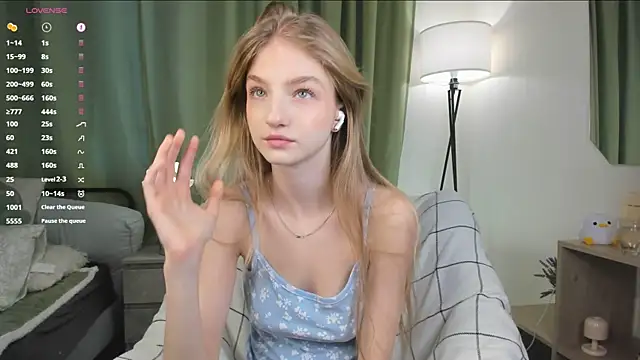 YuNabif online show from 10-25-25, 07:05