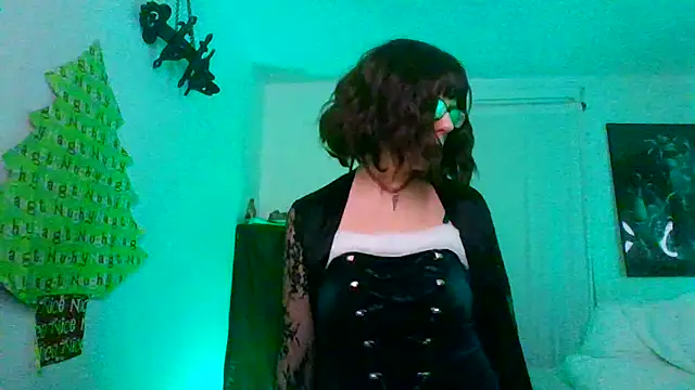 Snapshot of SaraDesirexo chatting on 12-26-24, 03:06 SaraDesirexo online show from 12-26-24, 03:06