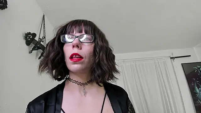 Snapshot of SaraDesirexo chatting on 03-04-25, 08:35 SaraDesirexo online show from 03-04-25, 08:35