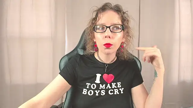 Snapshot of SaraDesirexo chatting on 10-02-25, 12:34 SaraDesirexo online show from 10-02-25, 12:34