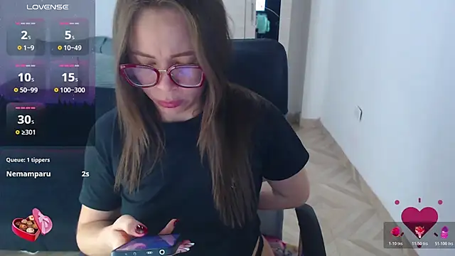 SharonR1 online show from 06-05-26, 01:01