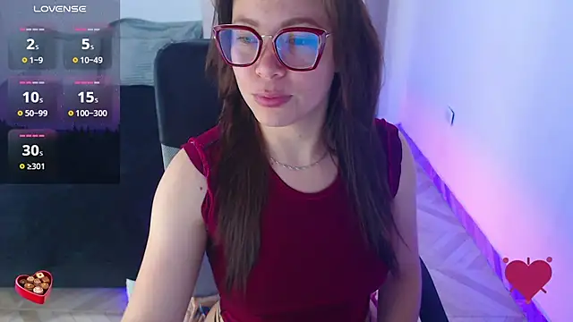 SharonR1 online show from 06-15-26, 10:34