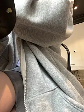 Lami Mi online show from 03-18-25, 07:08