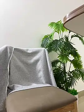 Lami Mi online show from 10-11-25, 05:17