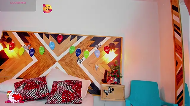 Snapshot of Kathaleiya_Ozz chatting on 12-10-24, 07:54 Kathaleiya Ozz online show from 12-10-24, 07:54