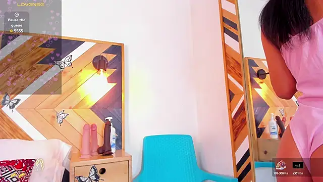 Snapshot of Kathaleiya_Ozz chatting on 02-20-25, 08:25 Kathaleiya Ozz online show from 02-20-25, 08:25