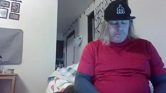 Snapshot of Mic_Oxinner chatting on 01-13-25, 12:24 Mic Oxinner online show from 01-13-25, 12:24