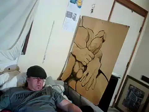 Snapshot of Mic_Oxinner chatting on 01-19-25, 01:44 Mic Oxinner online show from 01-19-25, 01:44