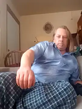 Snapshot of Mic_Oxinner chatting on 02-03-25, 08:35 Mic Oxinner online show from 02-03-25, 08:35