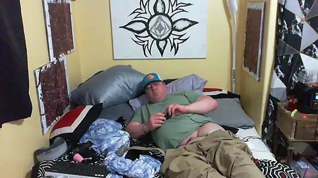 Snapshot of Mic_Oxinner chatting on 02-13-26, 12:06 Mic Oxinner online show from 02-13-26, 12:06