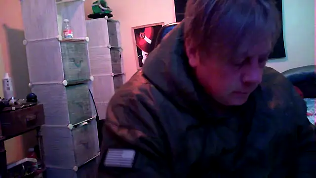 Snapshot of Mic_Oxinner chatting on 03-06-26, 12:23 Mic Oxinner online show from 03-06-26, 12:23