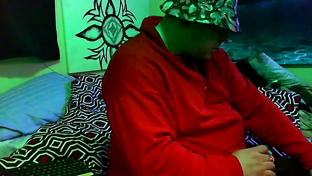 Snapshot of Mic_Oxinner chatting on 03-14-26, 09:59 Mic Oxinner online show from 03-14-26, 09:59