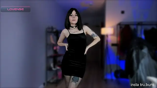 AnnaTrueno online show from 10-05-25, 05:00