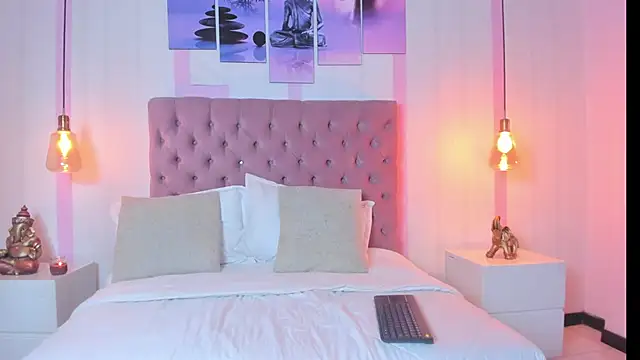 Sophia turneer online show from 03-01-25, 10:53