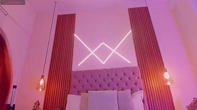 Sophia turneer online show from 02-12-26, 02:28