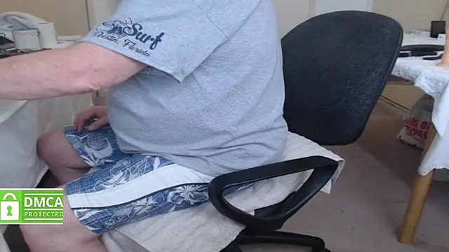 john little one1 online show from 04-18-26, 01:48