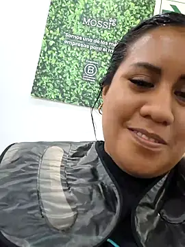 Snapshot of KasiaVenus_ chatting on 12-31-24, 08:02 KasiaVenus online show from 12-31-24, 08:02